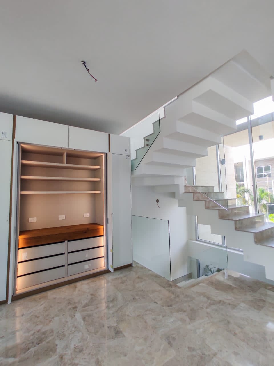 Modern and Spacious Townhouse in Guataparo